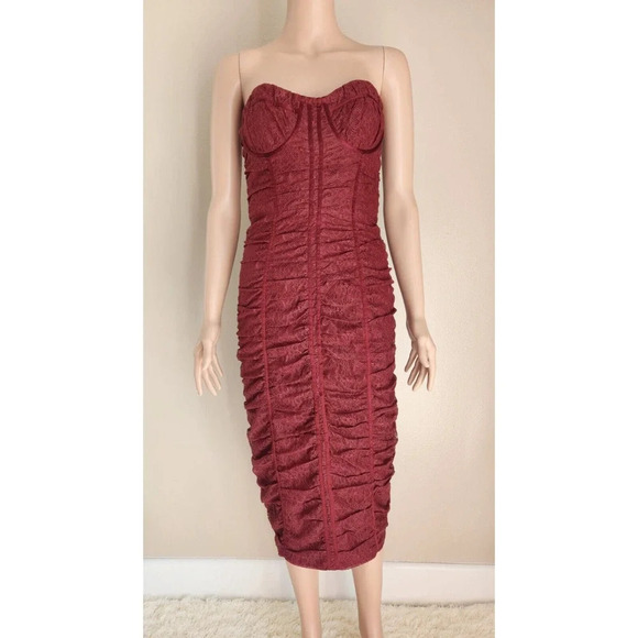 NWOT Veronica Beard Lace Strapless Bodycon Ruched Dress Size 2 Burgundy - Picture 1 of 14